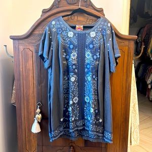 Johnny Was boho short sleeve embroidered linen dress